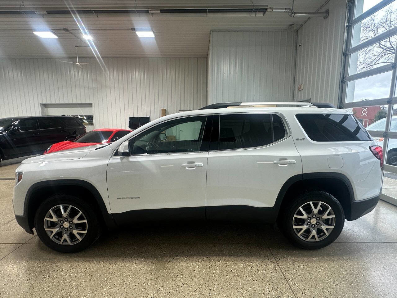 Used 2021 GMC Acadia SLT image 7