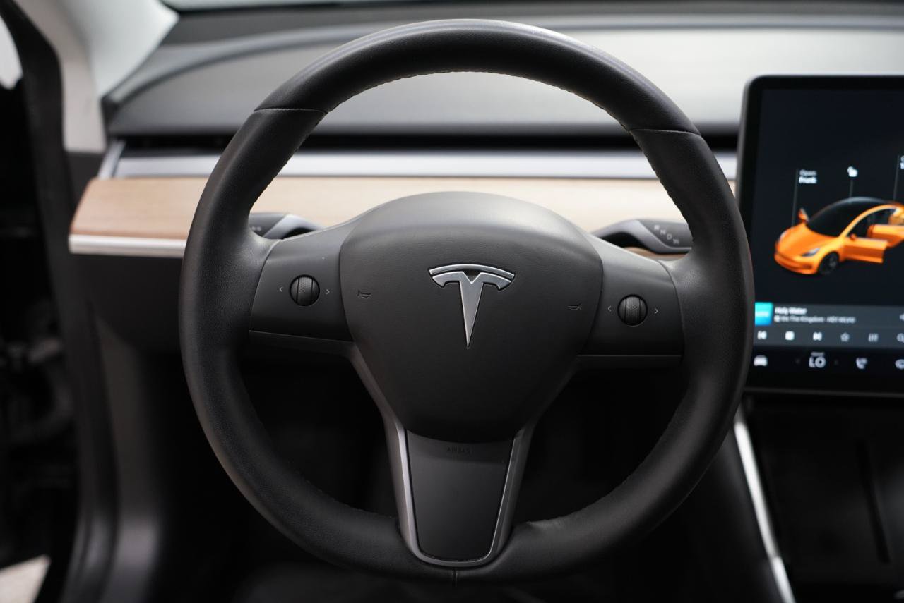 Used 2020 Tesla Model 3 Standard Range Plus RWD image 12