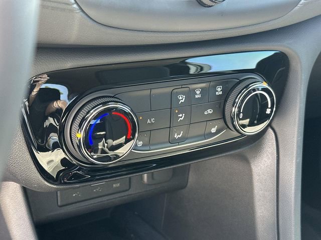 Used 2023 Buick Encore GX Preferred w/ Cold Weather Comfort Package image 35
