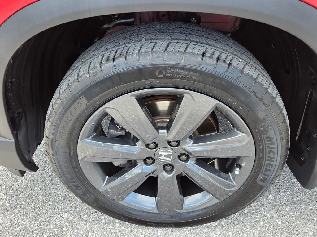 Certified 2023 Honda Pilot Sport image 21