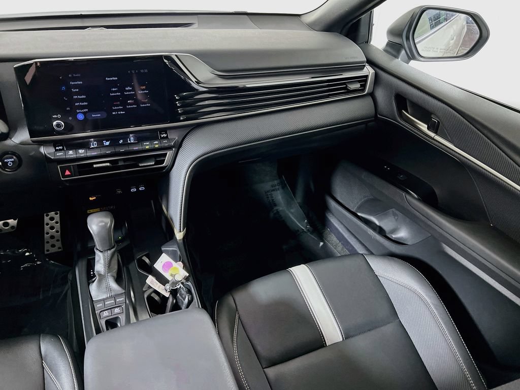 Used 2025 Toyota Camry SE FWD image 20