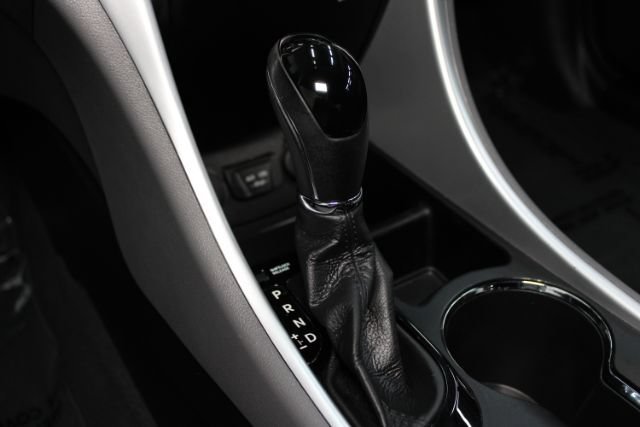 Used 2013 Hyundai Sonata SE FWD image 12