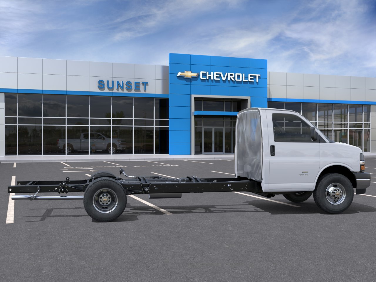 New 2026 Chevrolet Express 4500 w/ Power Convenience Package RWD image 5