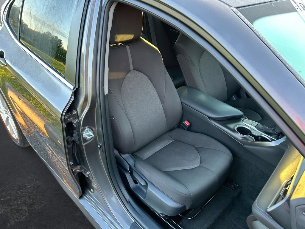 Used 2023 Toyota Camry LE FWD image 30