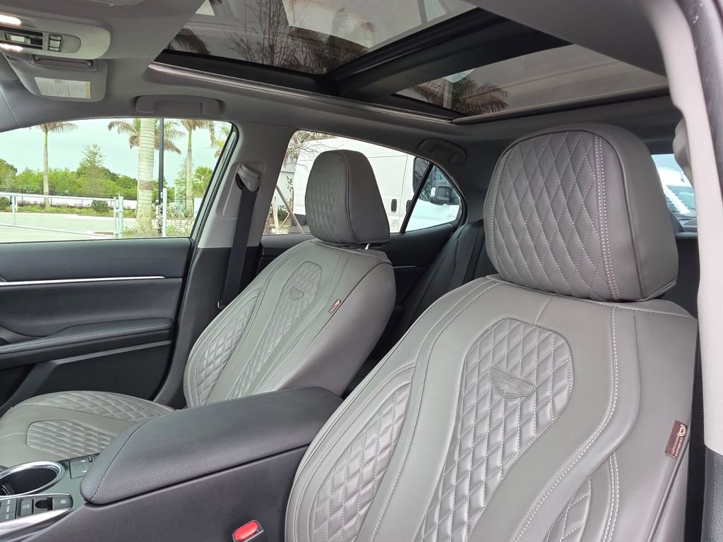 Used 2020 Toyota Camry XSE FWD image 21