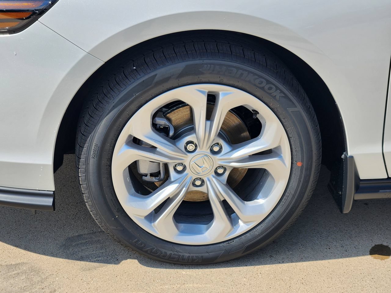 New 2026 Honda Accord LX image 8
