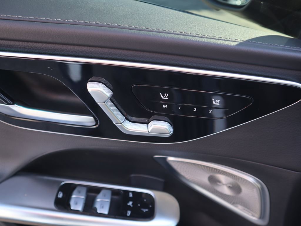 Certified 2025 Mercedes-Benz C 300 4MATIC Sedan image 20