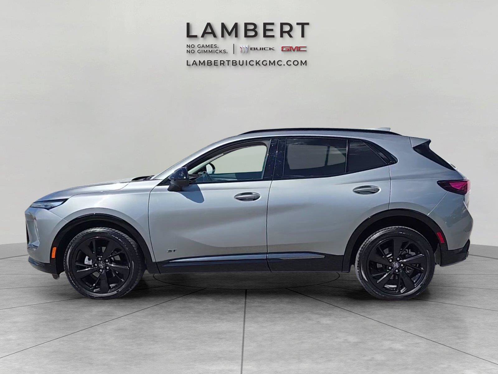 Used 2024 Buick Envision Sport Touring AWD/4WD image 2