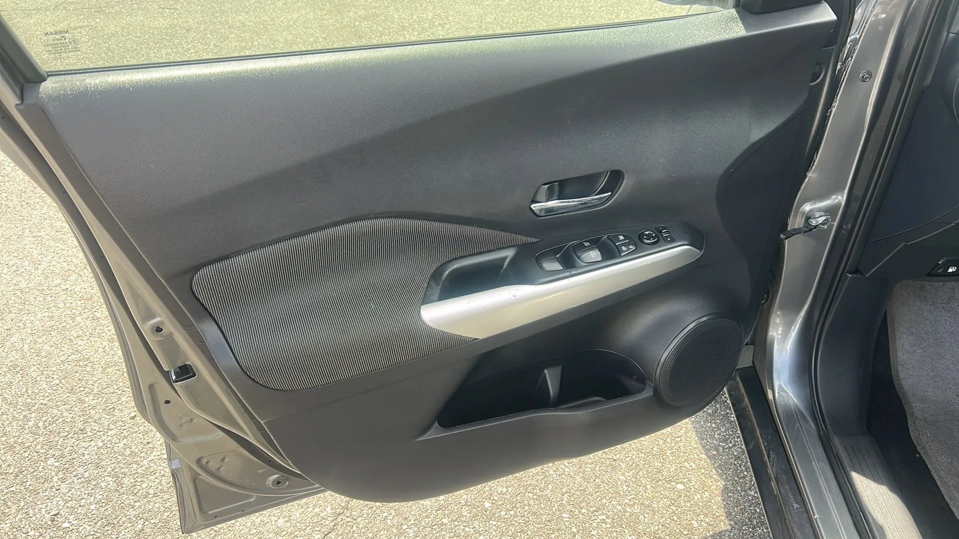 Used 2019 Nissan Kicks SV FWD image 9