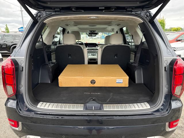 Used 2022 Hyundai Palisade Calligraphy w/ Winter Package FWD image 13