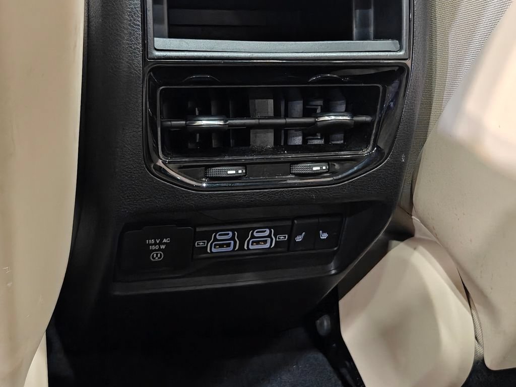 Used 2024 Jeep Grand Cherokee Limited 4xe AWD/4WD image 31
