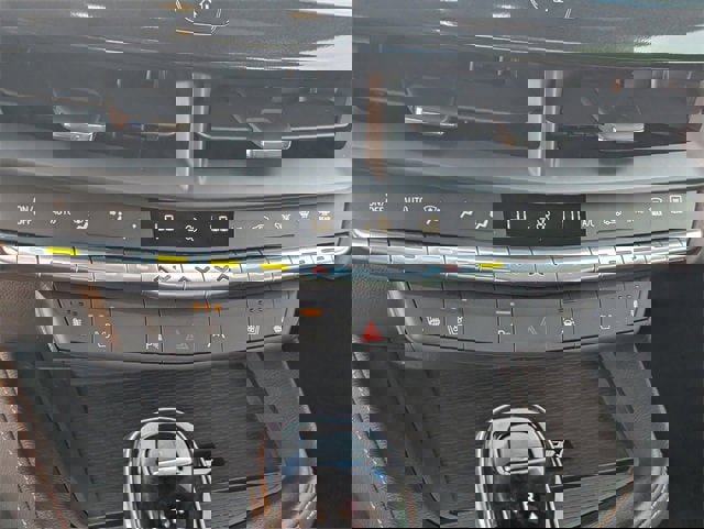 Used 2023 Cadillac CT4 V w/ Navigation Package image 15