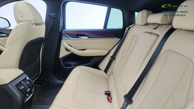 Used 2025 BMW X4 M40i w/ Premium Package image 29