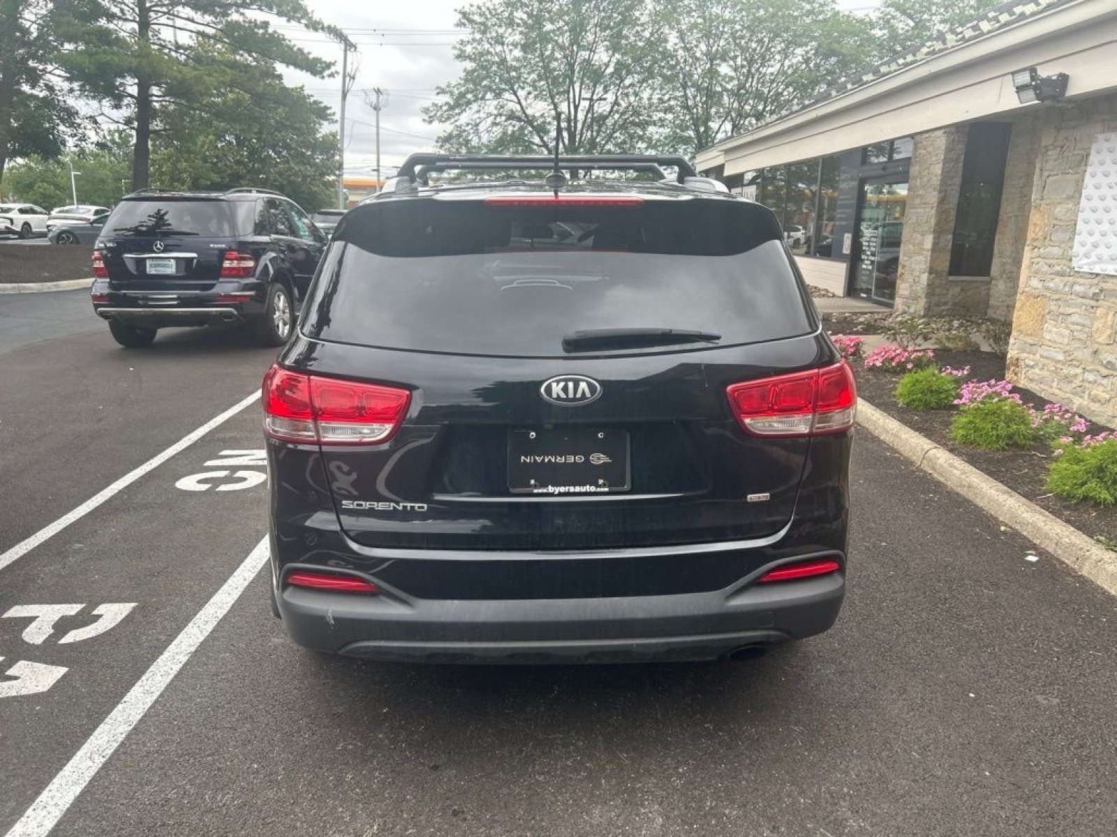 Used 2016 Kia Sorento FWD image 3