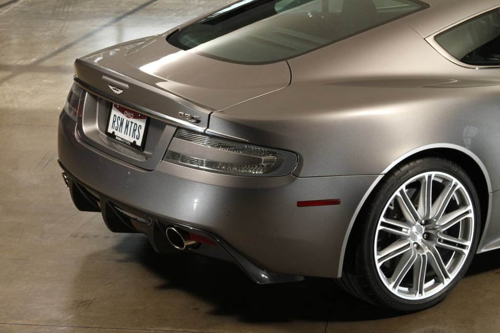Used 2009 Aston Martin DBS Coupe RWD image 12
