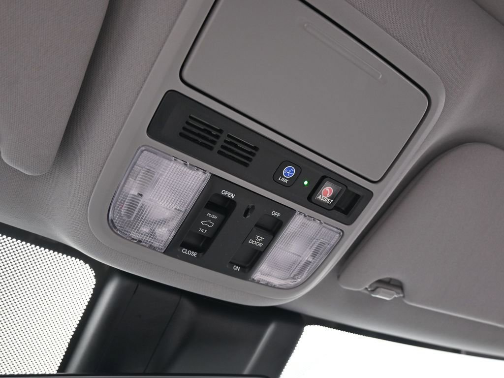 Used 2020 Honda Odyssey Touring image 23