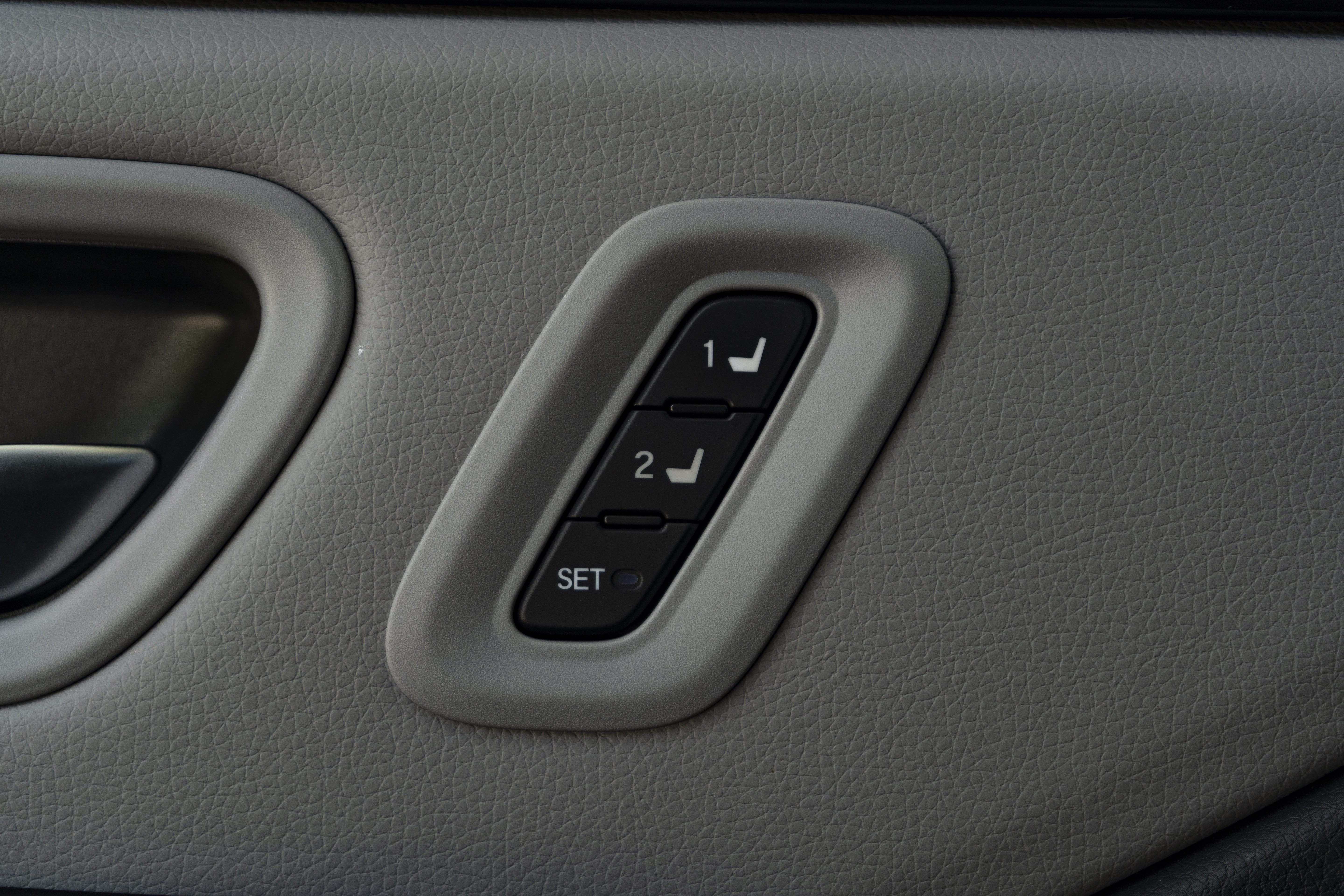 Certified 2025 Honda Pilot EX-L image 37