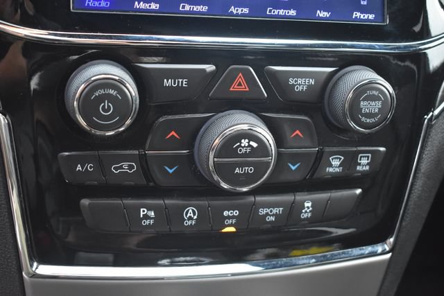 Used 2019 Jeep Grand Cherokee Limited w/ Trailer Tow Group IV AWD/4WD image 35