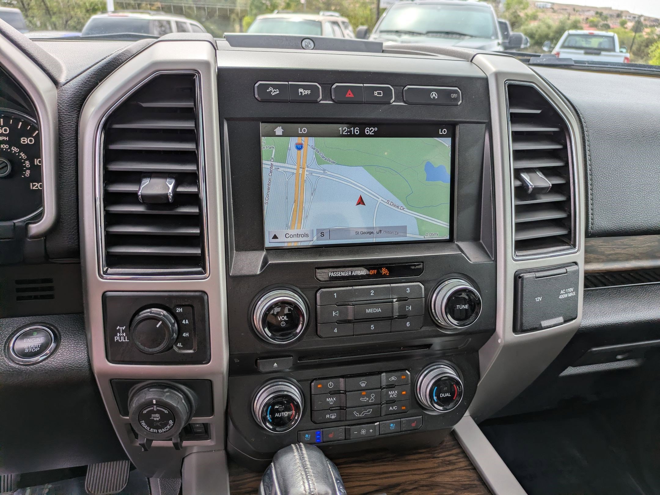 Used 2018 Ford F150 Lariat w/ Equipment Group 502A Luxury image 26