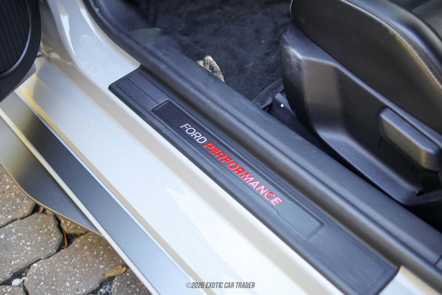 Used 2020 Ford Mustang Shelby GT500 w/ Technology Package image 33