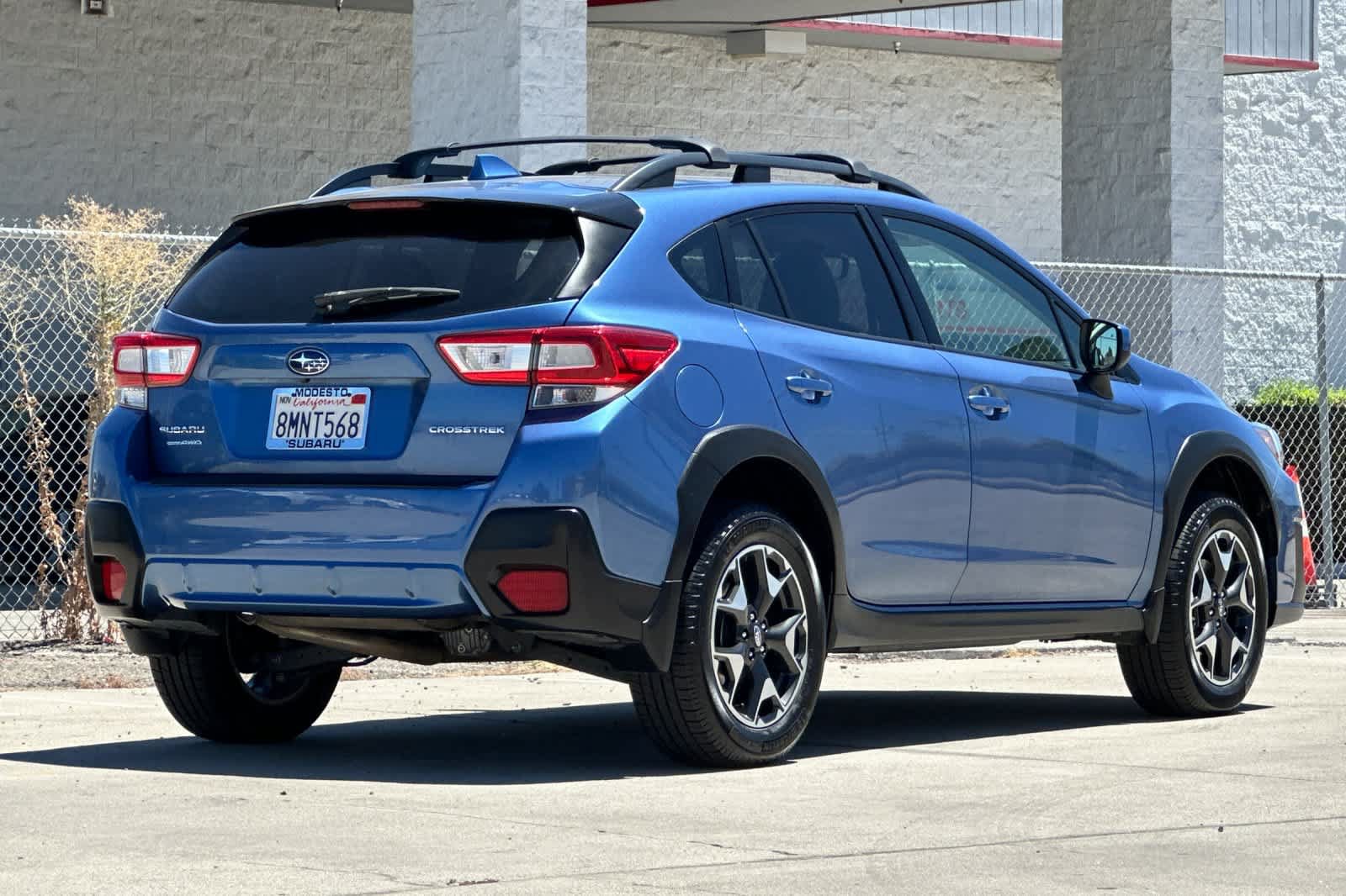 Used 2019 Subaru Crosstrek 2.0i Premium AWD/4WD image 3