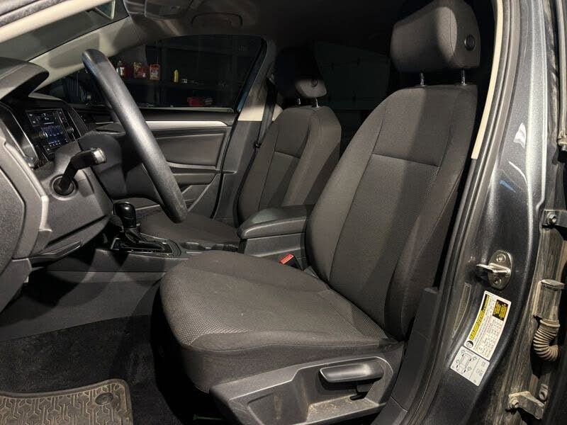Used 2020 Volkswagen Jetta S image 11