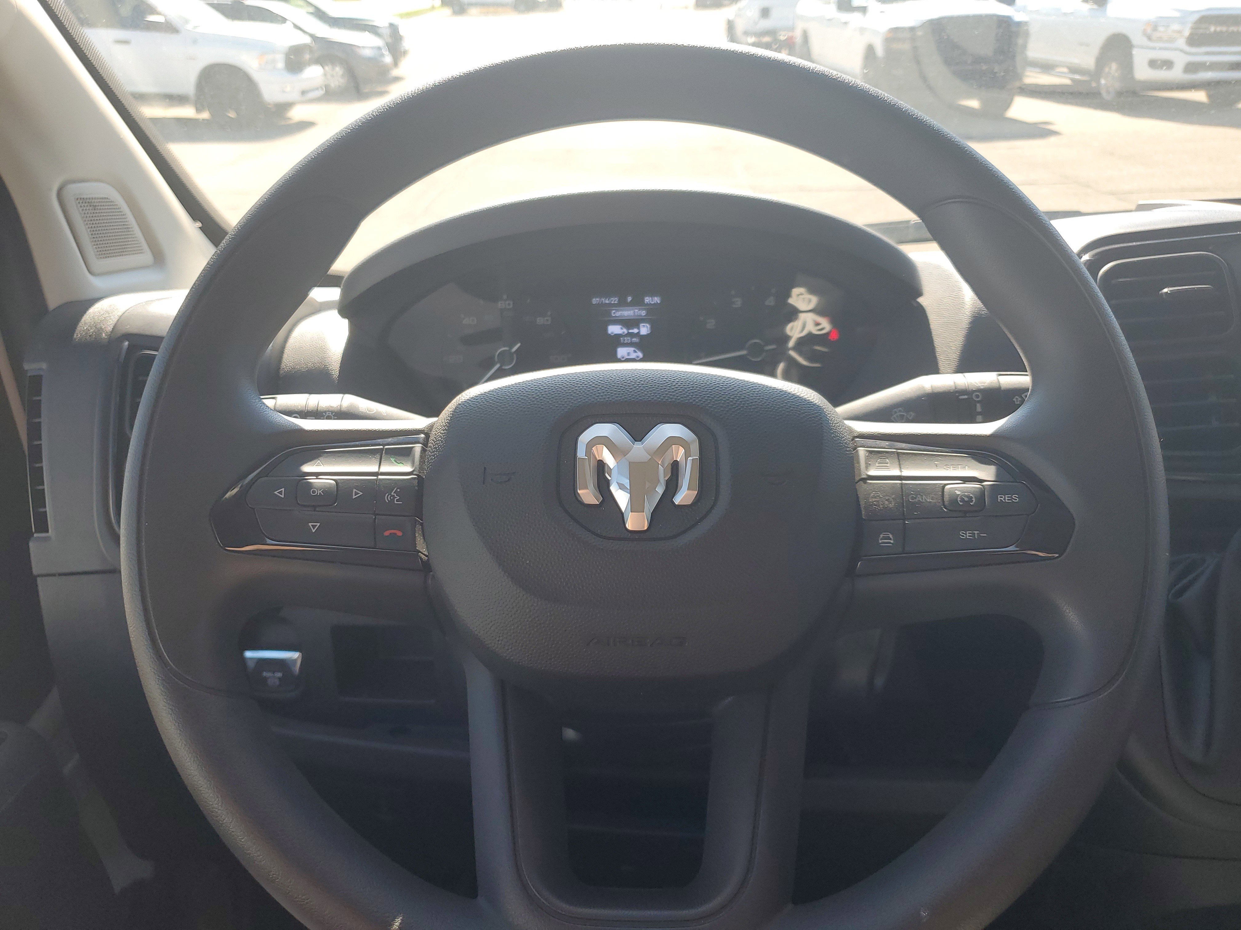 Used 2025 RAM ProMaster 2500 w/ Convenience Group image 8