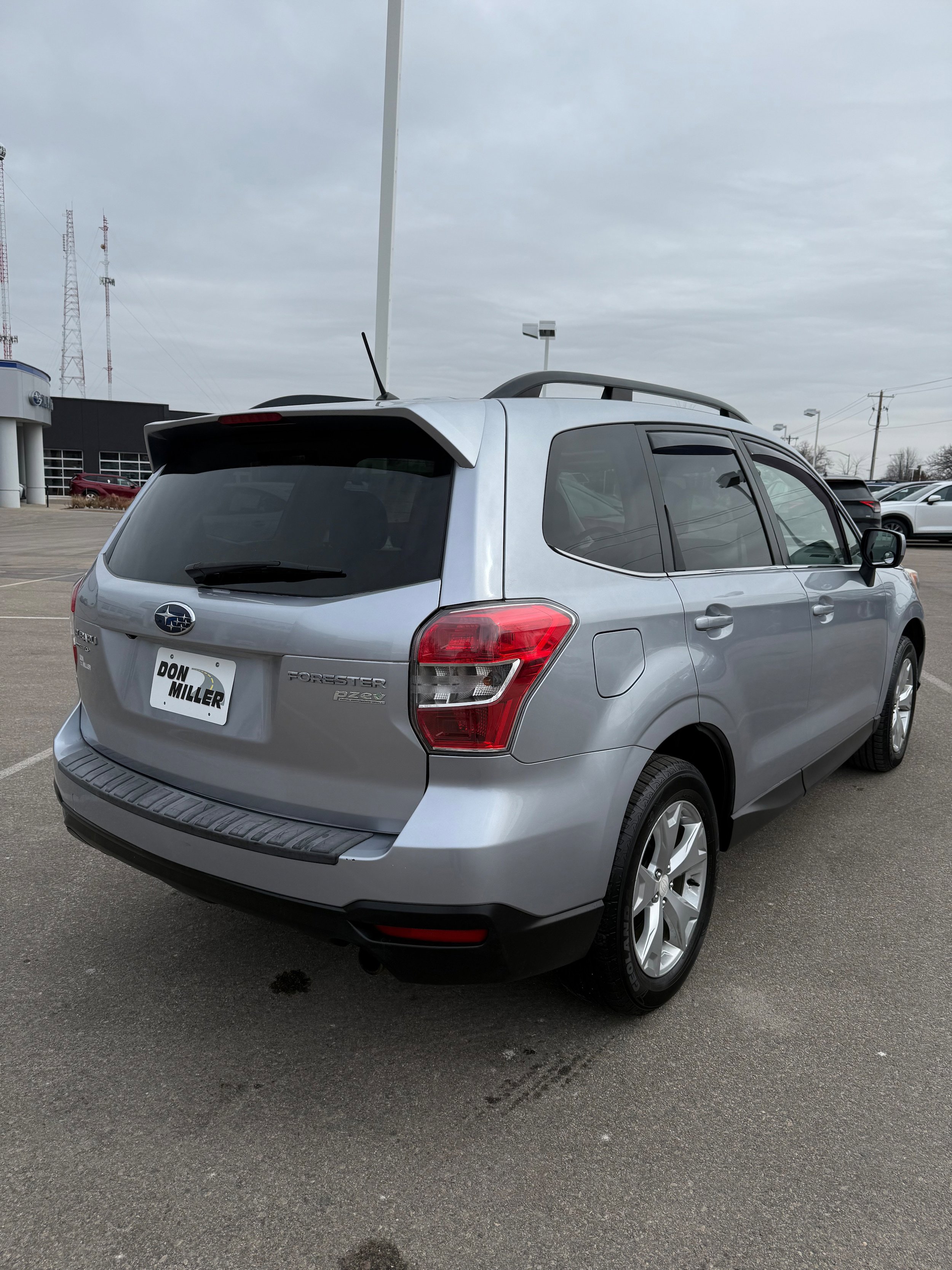 Used 2015 Subaru Forester 2.5i Limited image 4
