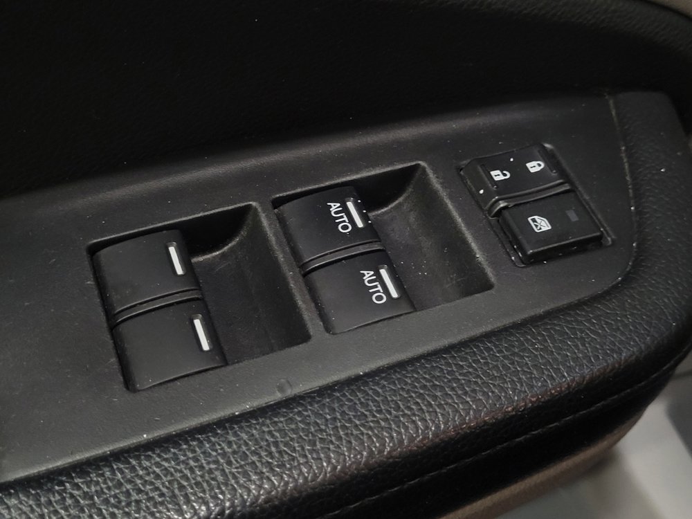 Used 2018 Honda Pilot Touring image 27