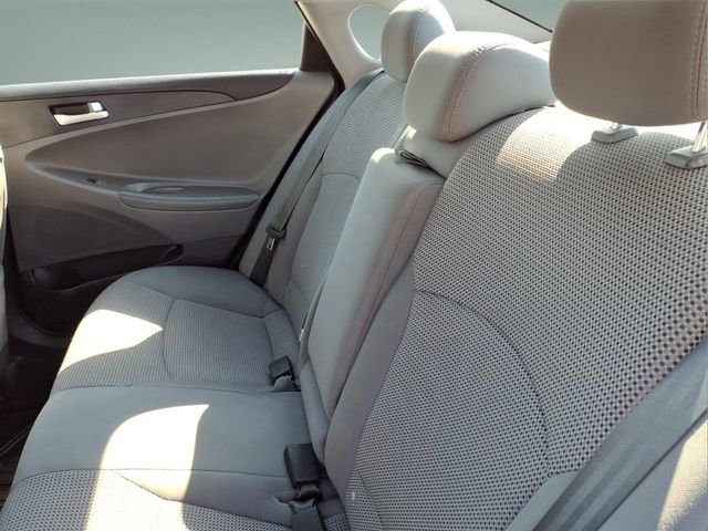 Used 2012 Hyundai Sonata GLS FWD image 16