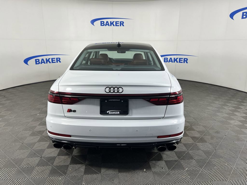 Used 2022 Audi S8 AWD/4WD image 8