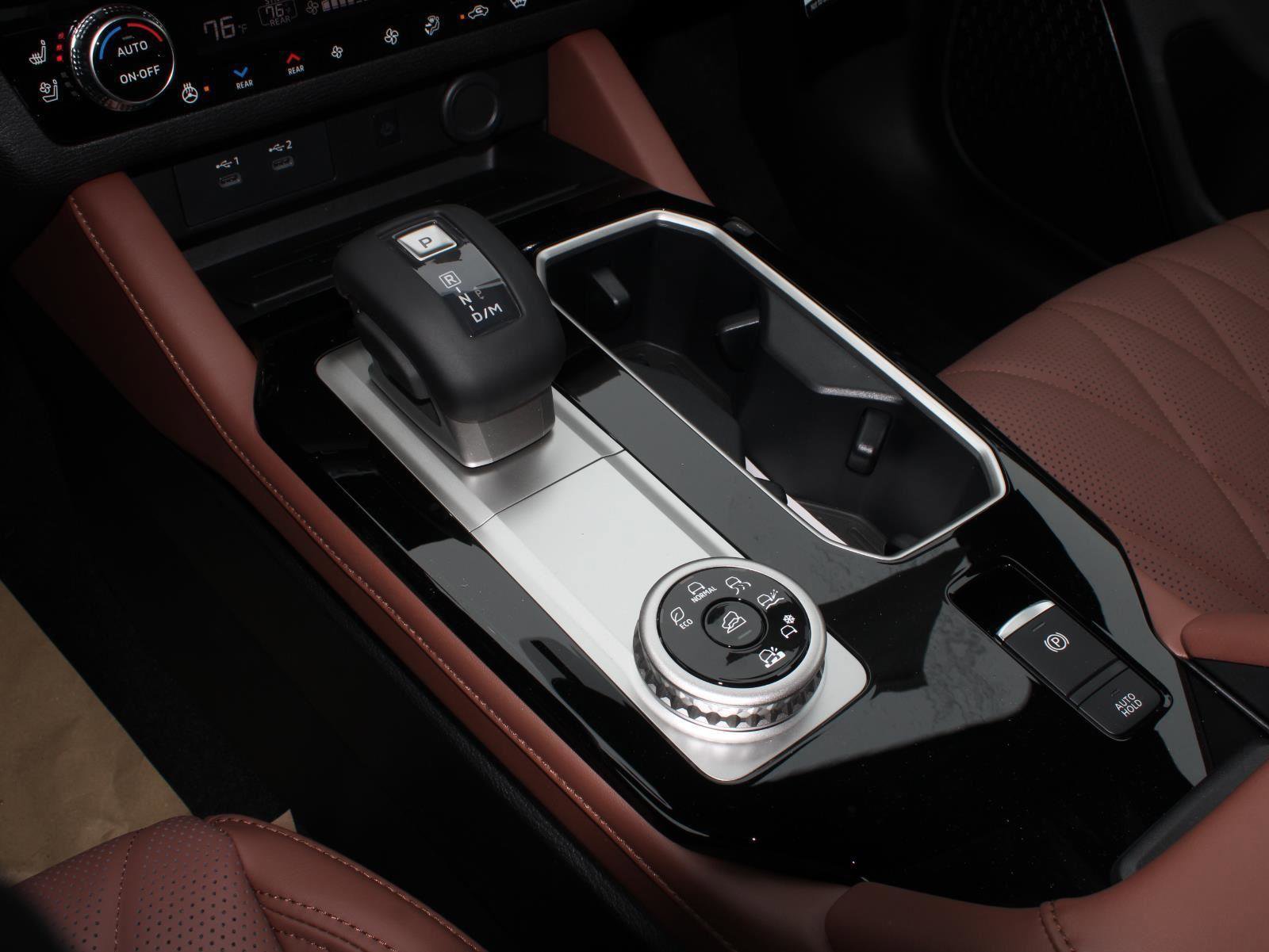 New 2026 Mitsubishi Outlander SEL image 16