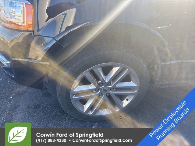 Used 2017 Ford Expedition Limited w/ Equipment Group 301A image 4