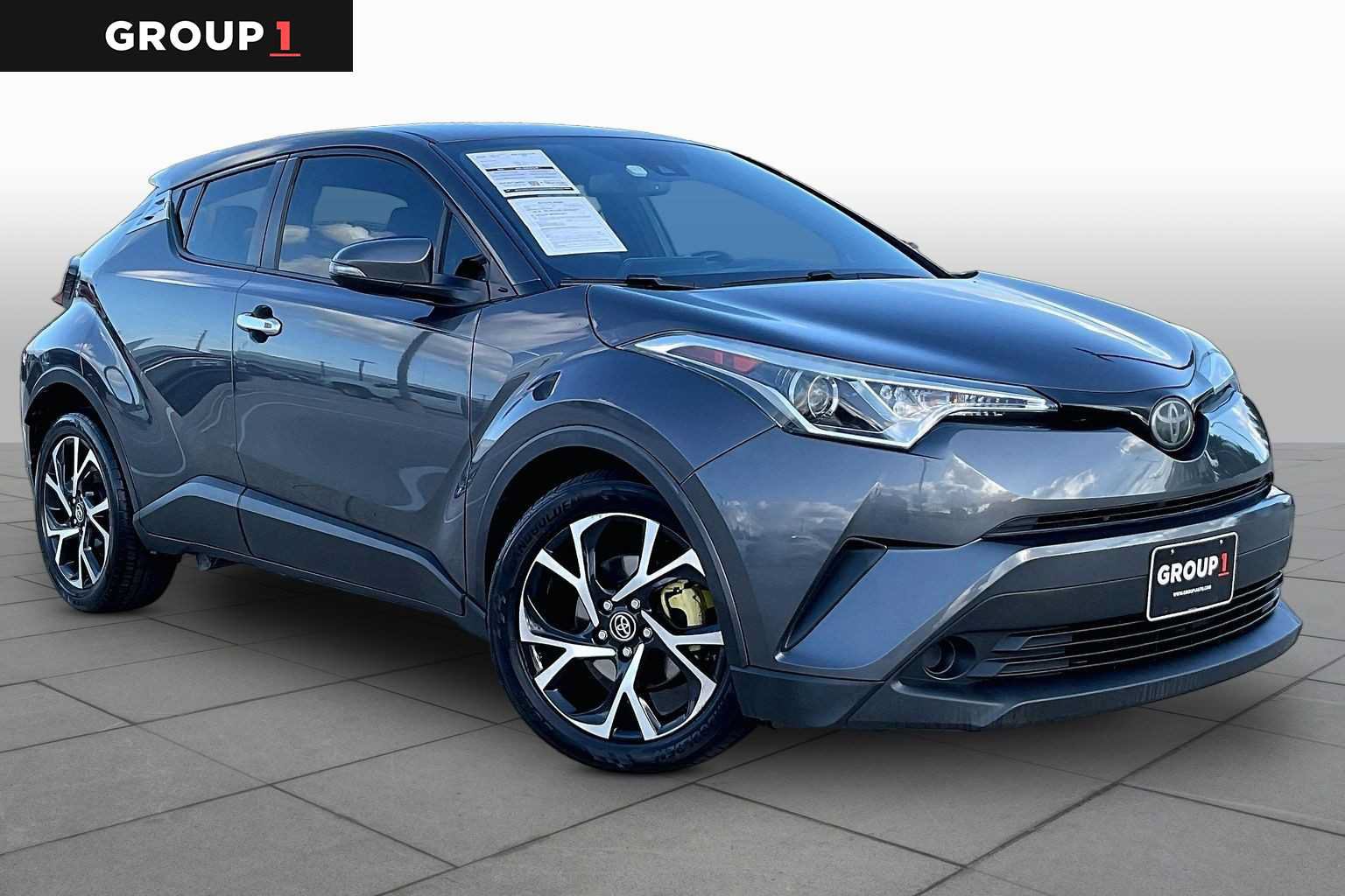 Used 2018 Toyota C-HR XLE FWD image 1