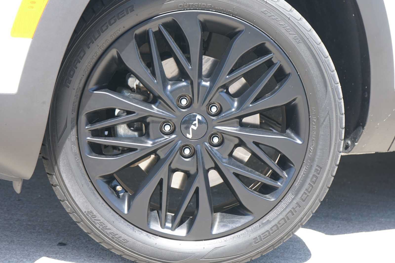 Certified 2022 Kia Seltos Nightfall Edition AWD/4WD image 2