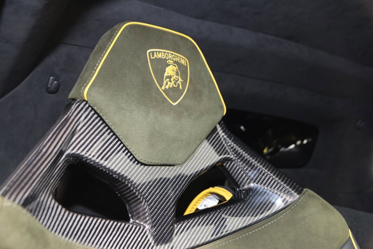 Used 2024 Lamborghini Huracan Sterrato image 15
