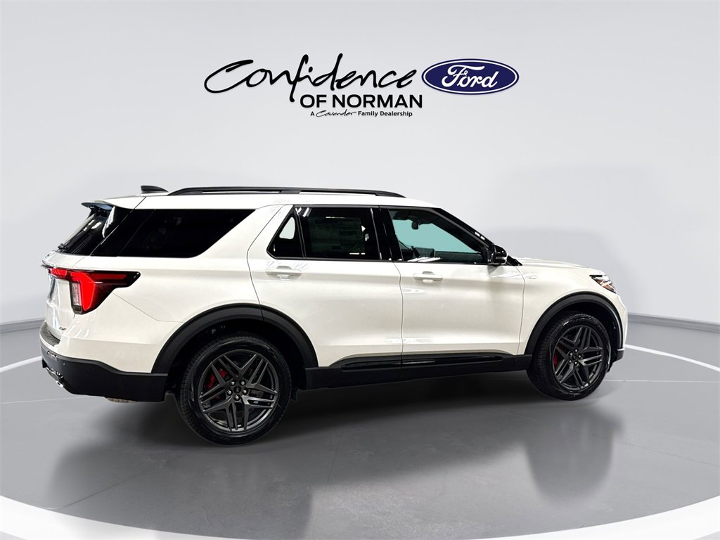 New 2026 Ford Explorer ST-Line w/ ST-Line Street Pack image 9