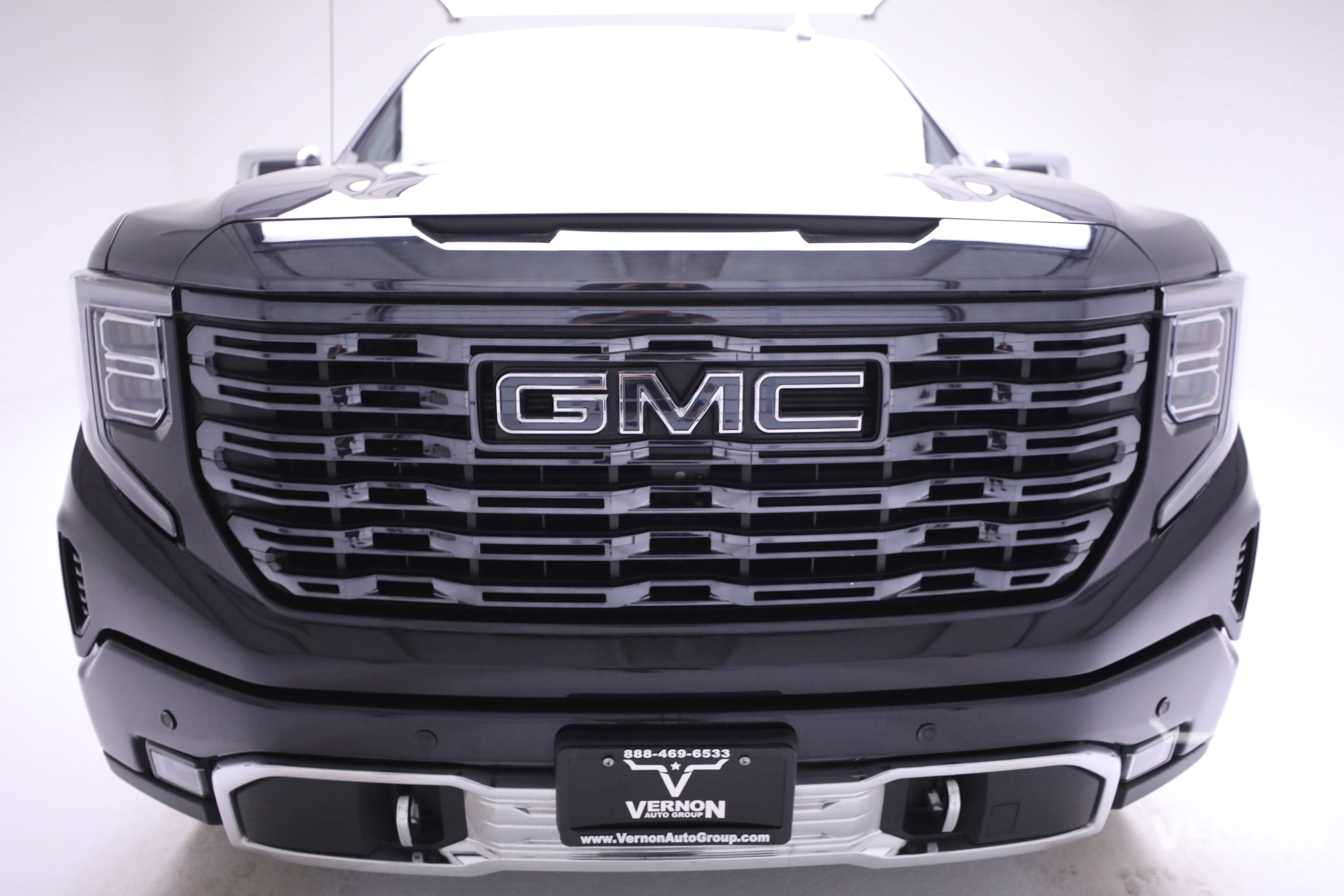 Used 2023 GMC Sierra 1500 Denali Ultimate image 8