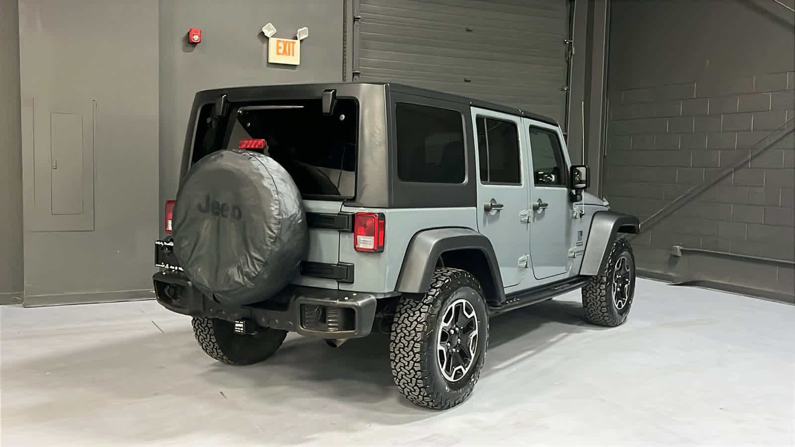 Used 2014 Jeep Wrangler Unlimited Sport w/ Quick Order Package 24S AWD/4WD image 4