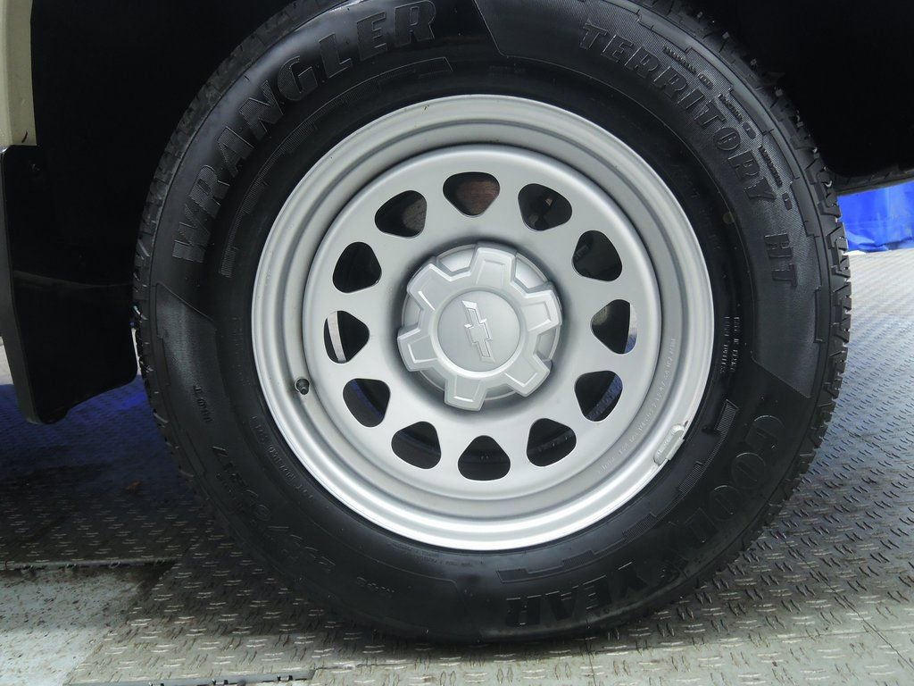 Used 2024 Chevrolet Colorado W/T image 6