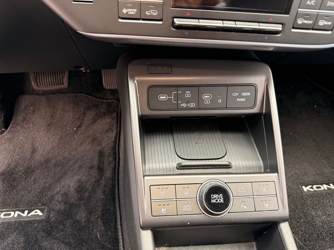 Used 2025 Hyundai Kona Limited FWD image 16