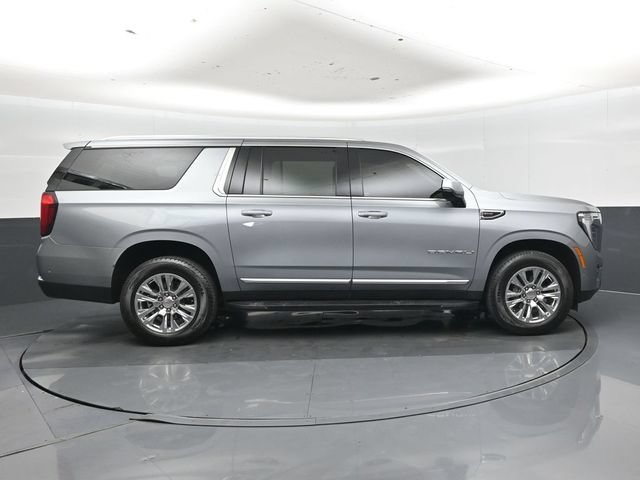 Used 2025 GMC Yukon XL Denali AWD/4WD image 2