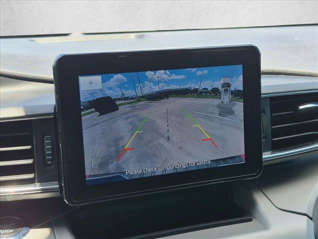 Used 2023 Ford Explorer XLT w/ Equipment Group 202A RWD image 12