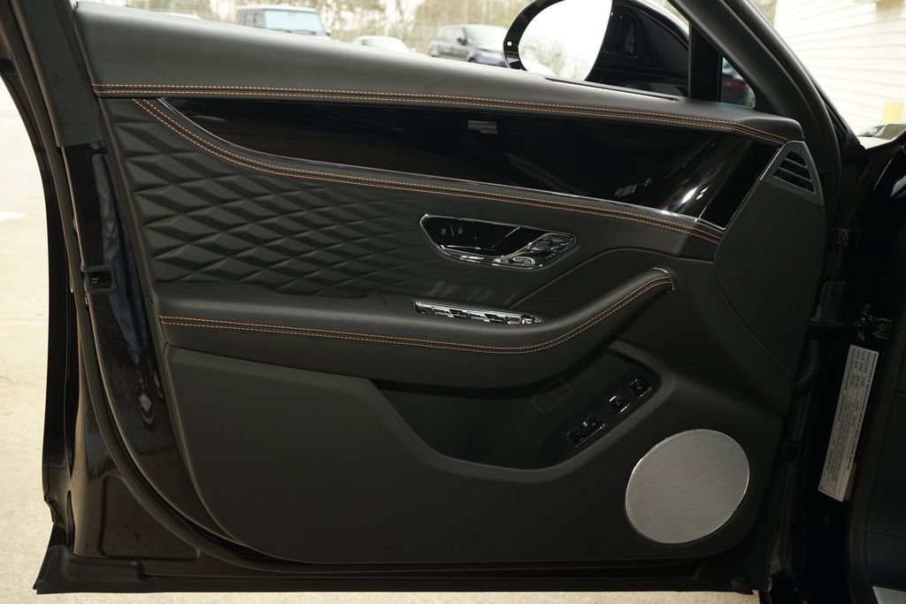 Used 2026 Bentley Flying Spur Azure image 26