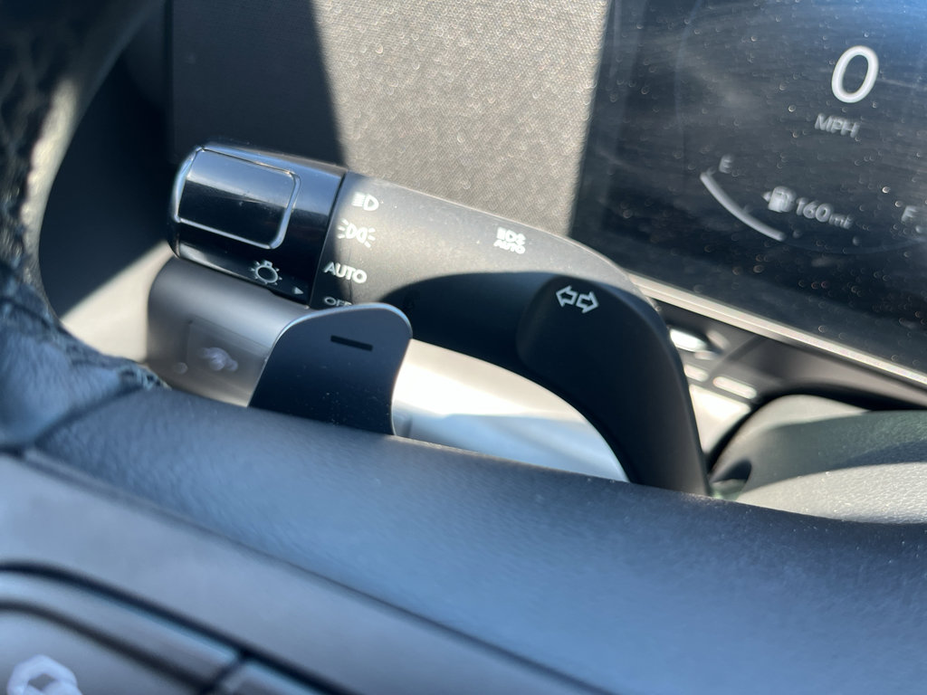 Used 2025 Hyundai Kona Limited AWD/4WD image 15