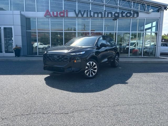 New 2026 Audi Q3 quattro 2.0T AWD/4WD image 1