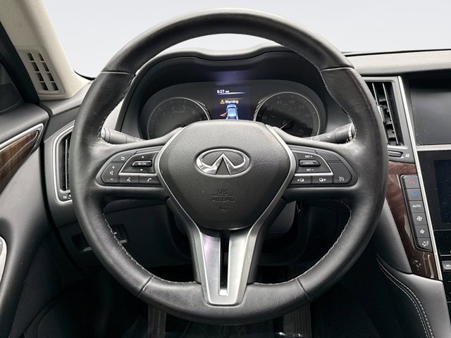 Used 2018 INFINITI Q50 Luxe w/ Essential Package (3.0T Luxe) image 12