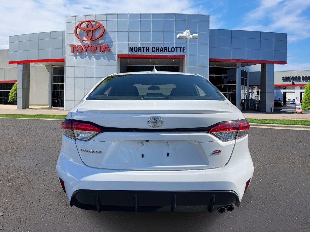 Used 2024 Toyota Corolla SE FWD image 6