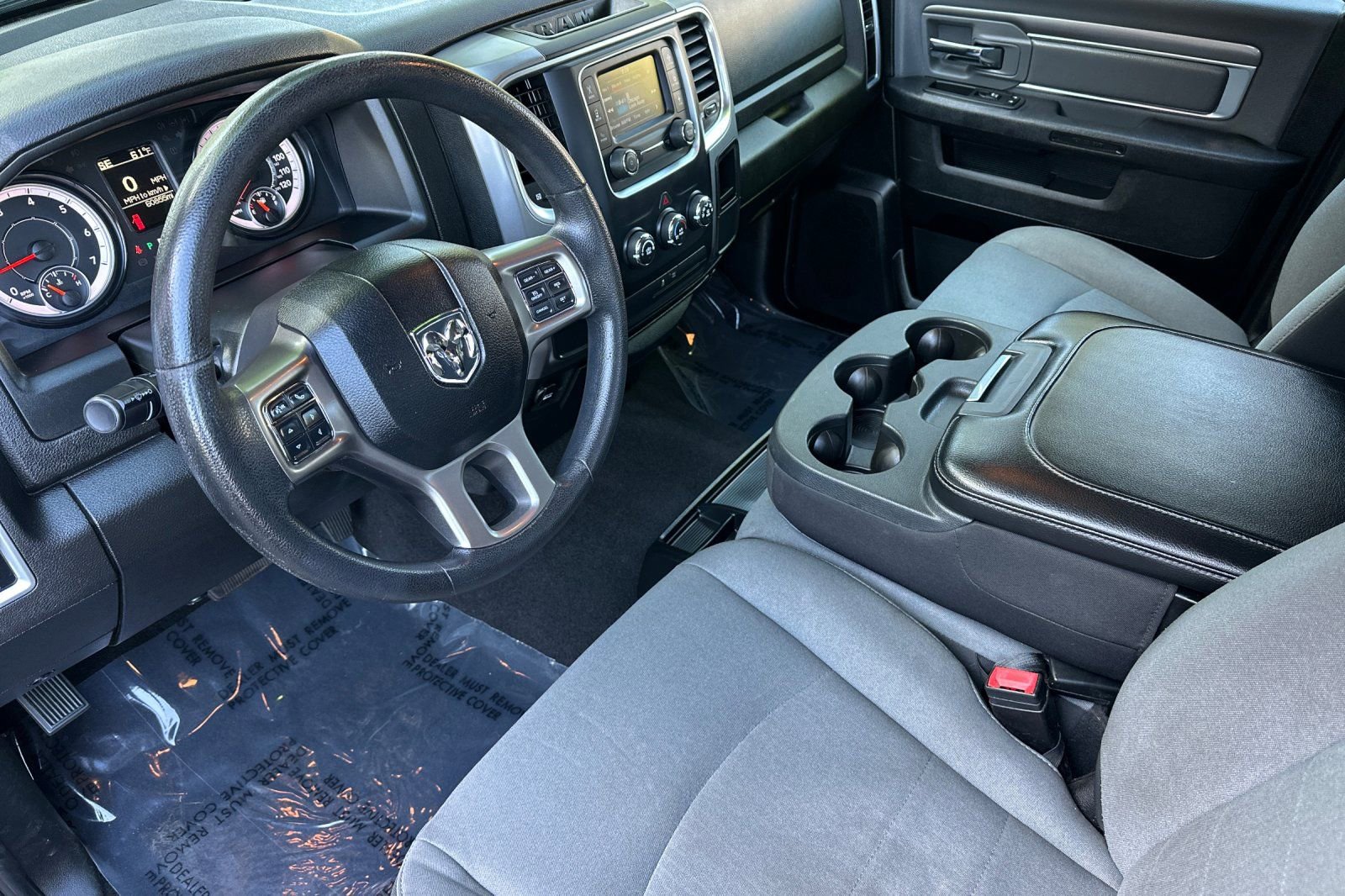 Used 2022 RAM 1500 Classic SLT RWD image 9