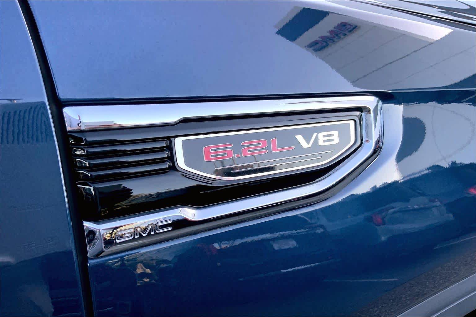 Used 2023 GMC Sierra 1500 Denali w/ Denali Reserve Package AWD/4WD image 9